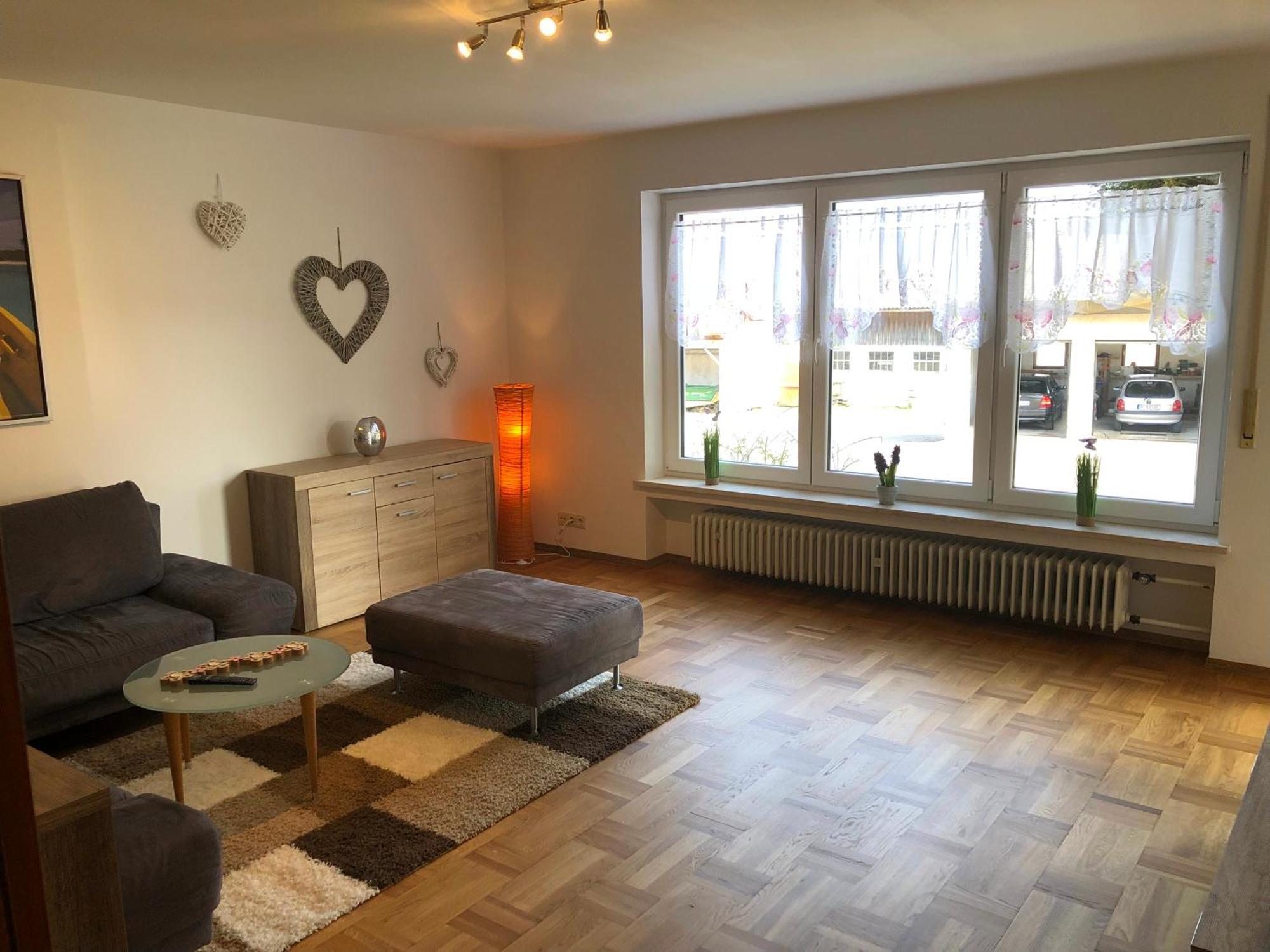 Ferienwohnungen / Ferienhaus Adelsried Bagian luar foto