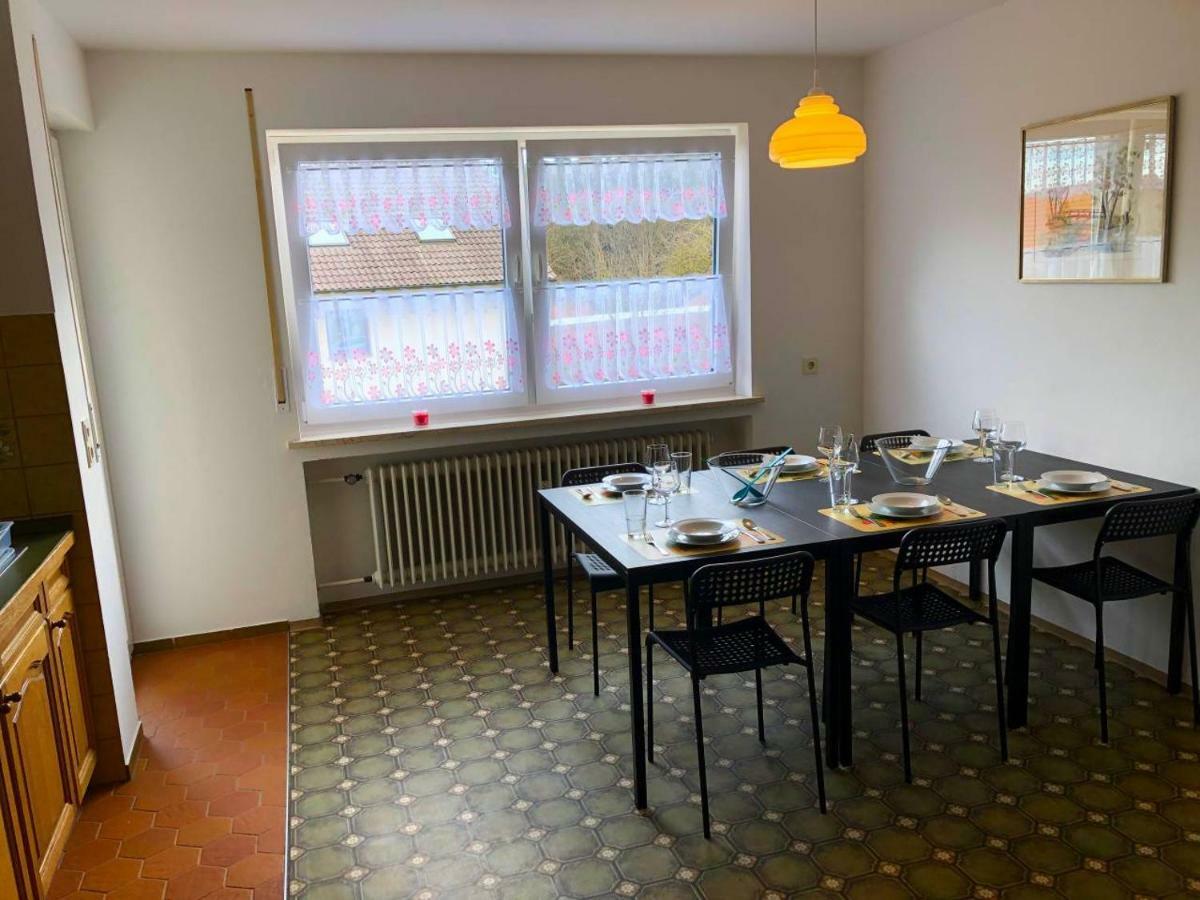 Ferienwohnungen / Ferienhaus Adelsried Bagian luar foto